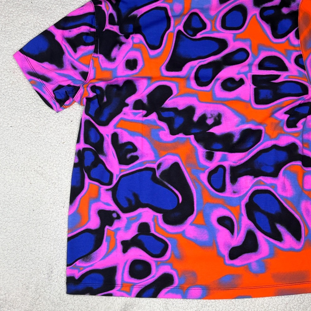 Fabletics Vibrant Abstract Psychedelic T-Shirt: S… - image 7